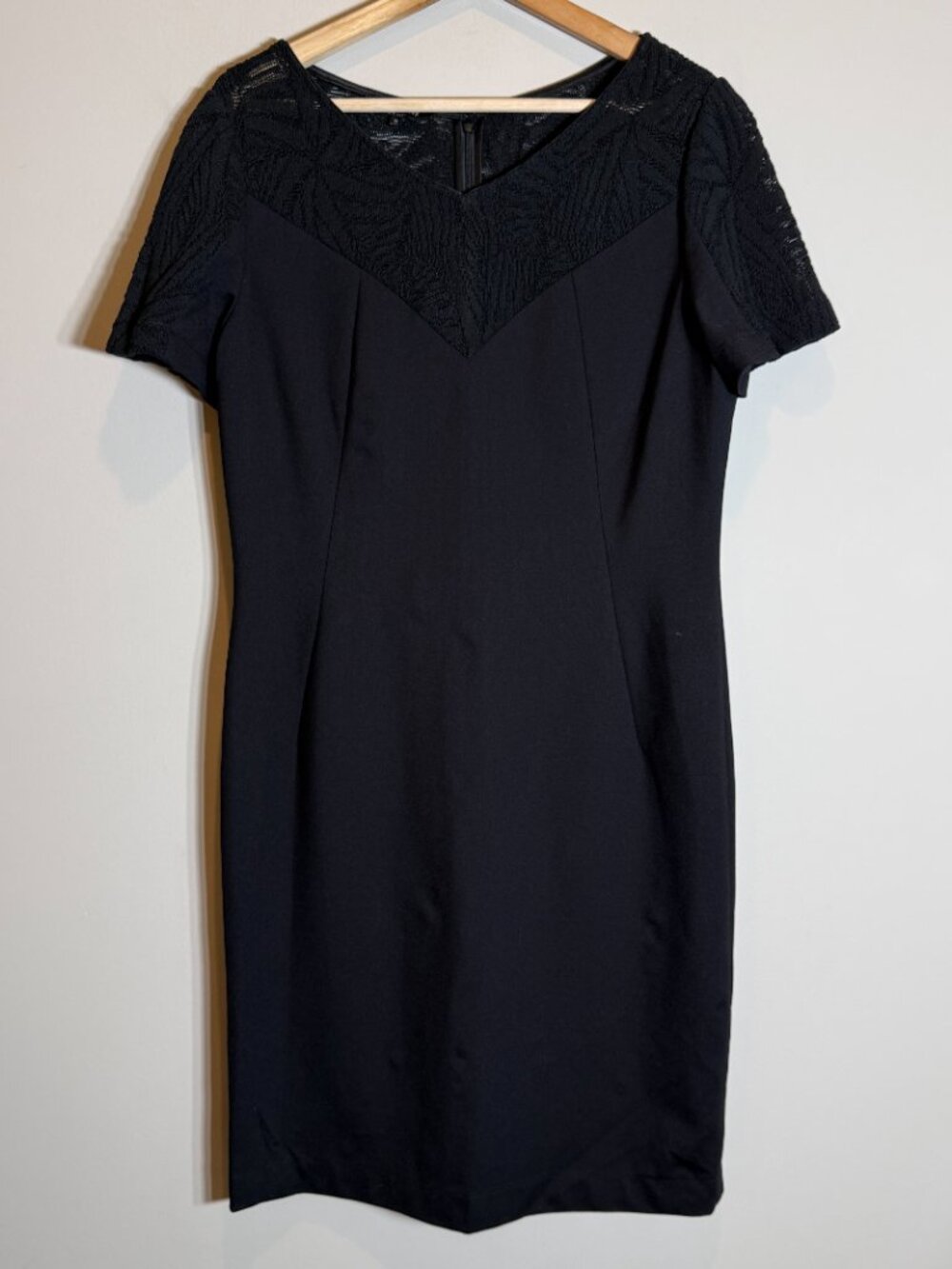 Lafayette 148 Lace Yoke Sheath Dress Women's 10 Black Formal Career Knee Length - Picture 4 of 13